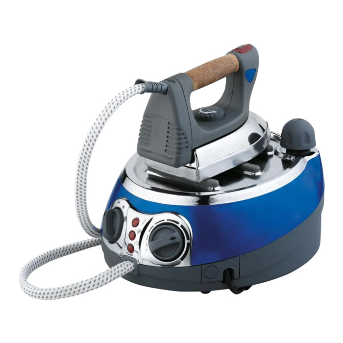 Bügeleisen mit Kessel