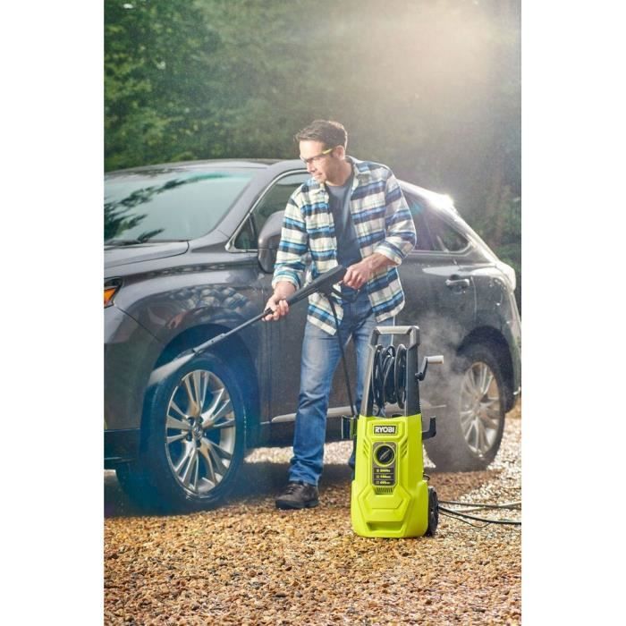 Hochdruckreiniger 2000 W 150 bar 450 L - 8M flexibel, Spule, 0,9 l Tank, Lanzen (diverser Turbo), rotierende Bürste