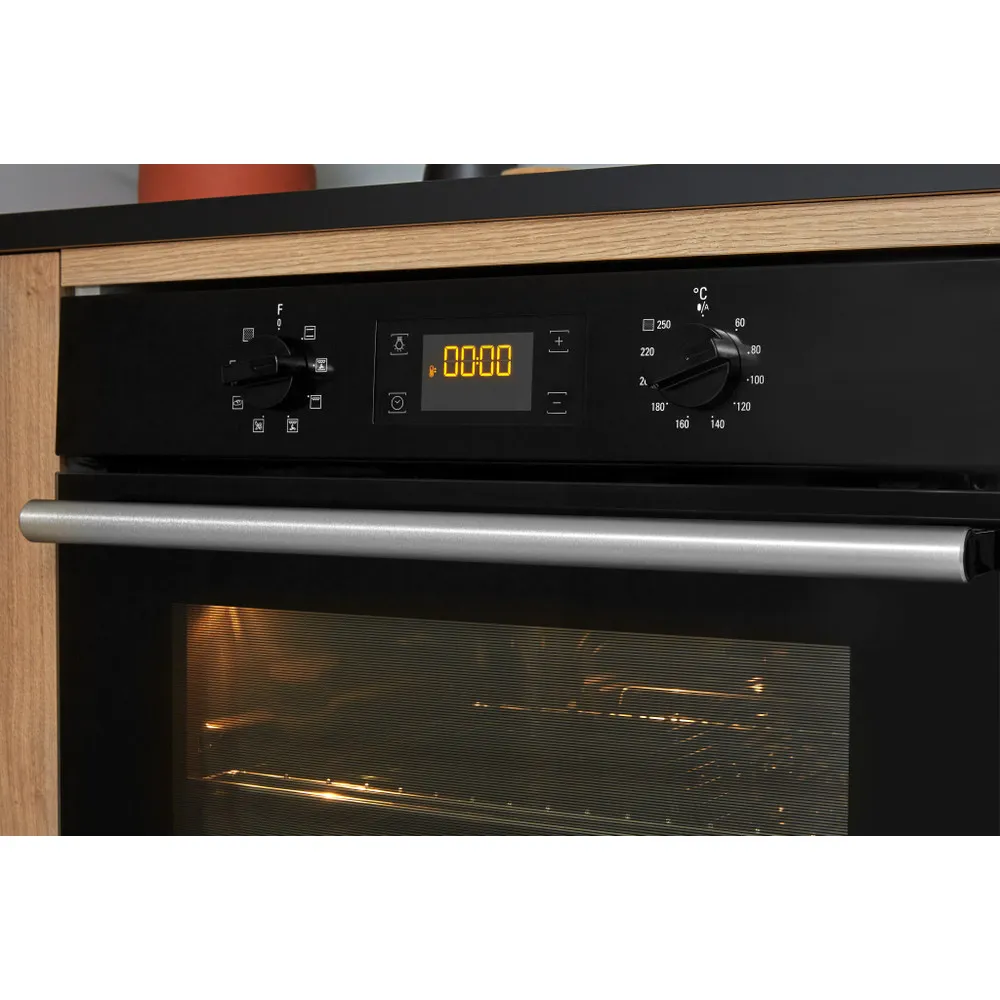 Forno ad incasso Hotpoint FA2 540 P BL HA autopulente 66 litri