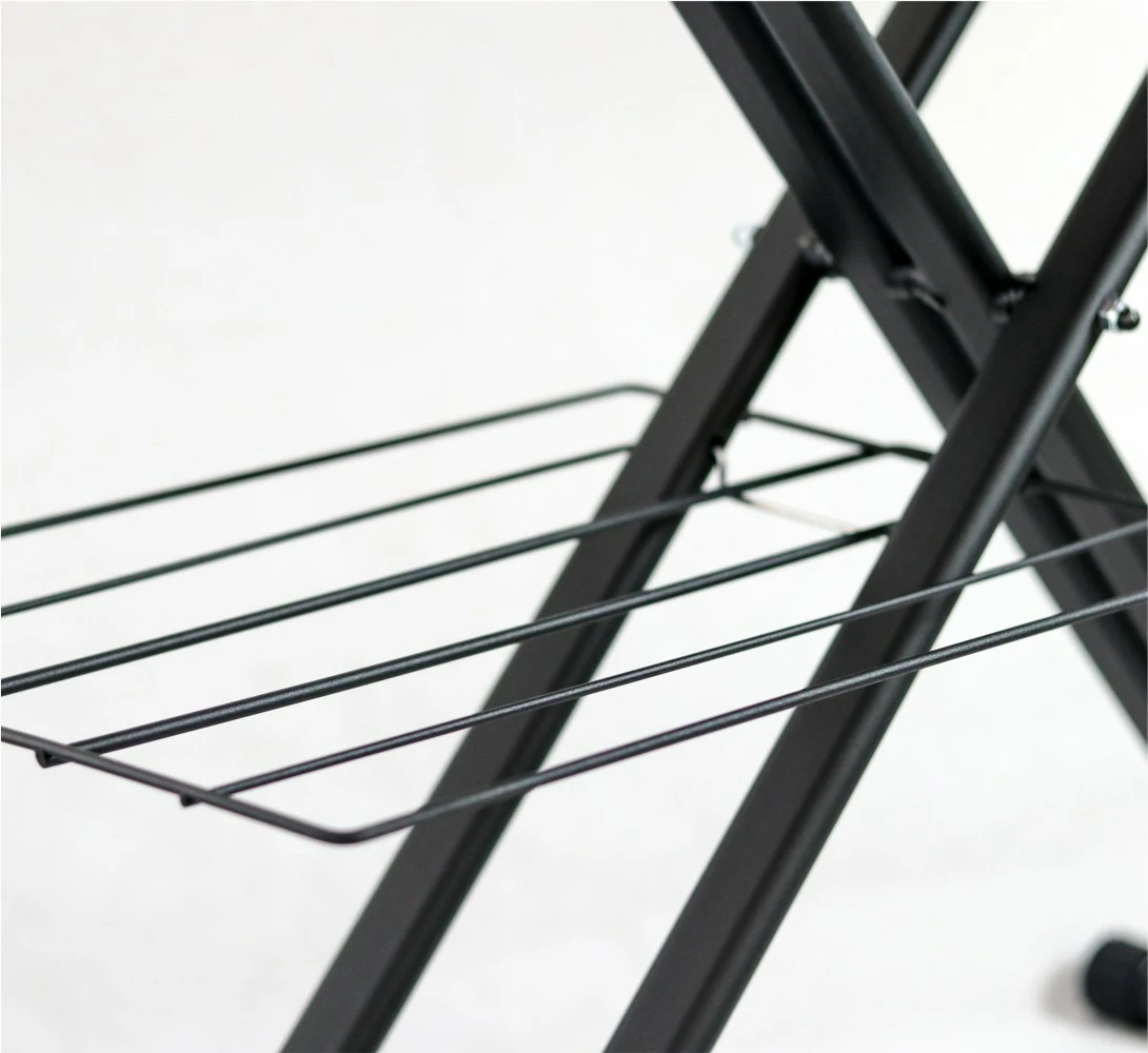 Asse da stiro 122 x 40 cm nero con copriasse bordeaux