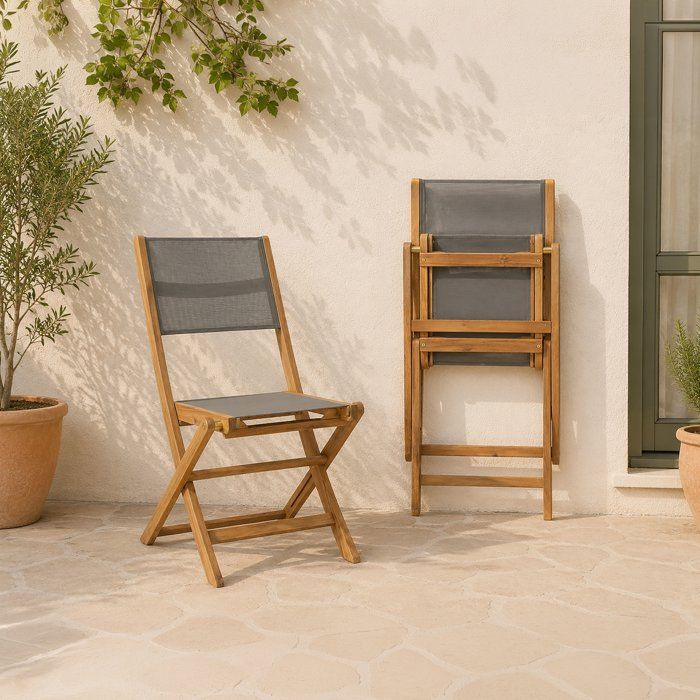 Set mit 2 Stühlen aus FSC-Akazienholz und Textilen - Grau