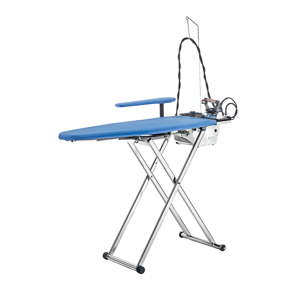 Sole M atmungsaktives Bügelbrett mit 2-Liter-Boiler