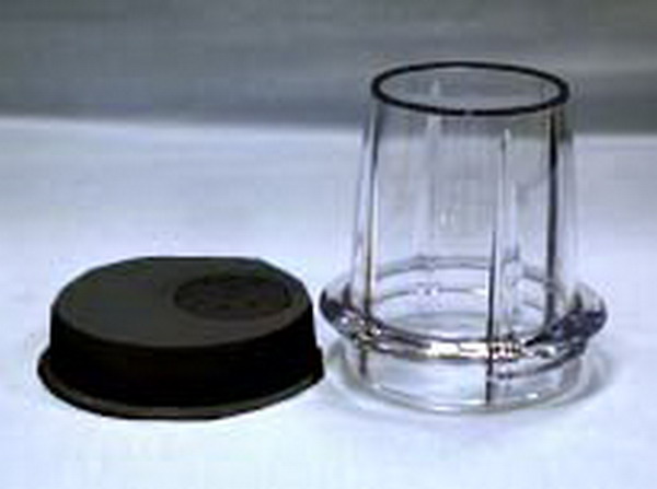 BEHÄLTER MIT SCHWARZEM DECKEL (KUNSTSTOFF)