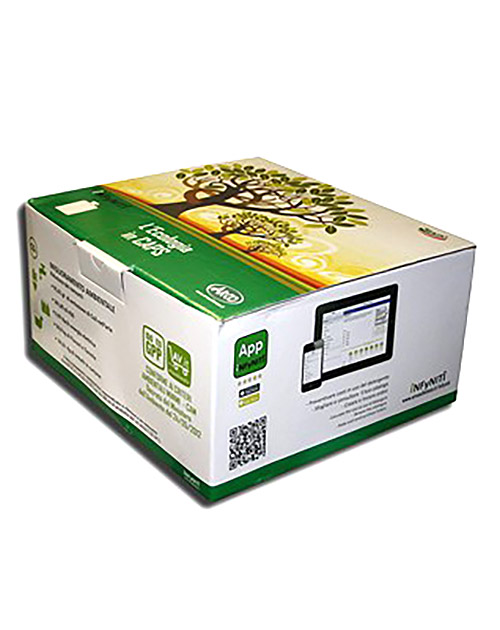 Packung mit 15 Infyniti Eis 100 ml Einzeldosispackungen und einer 750-ml-Flasche.