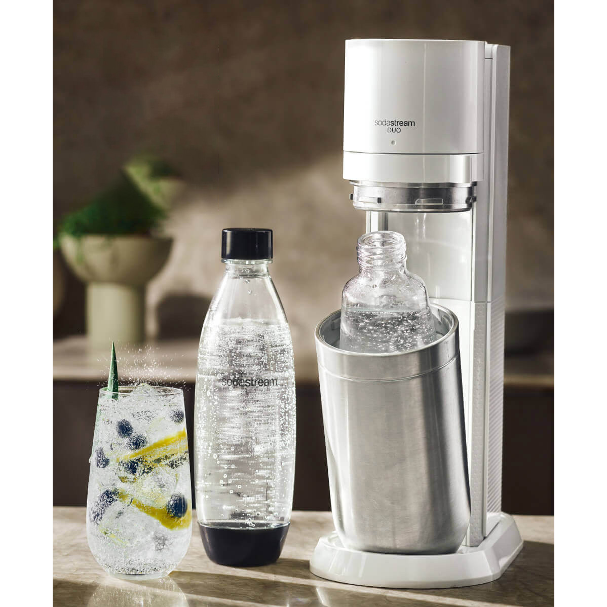 SodaStream Duo White mit zwei Flaschen