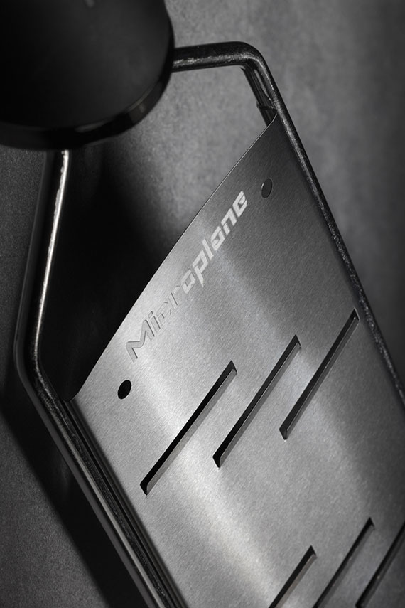 Microplane Flockenreibe, groß, Schwarz