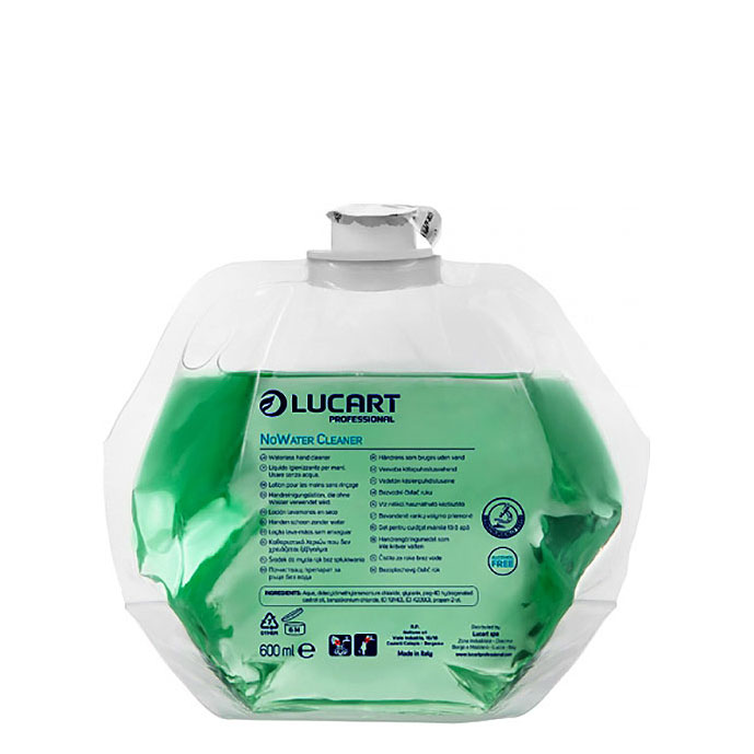 Packung mit 6 Nachfüllpackungen für desinfizierende Flüssigseife mit 600 ml.