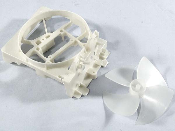 LÜFTER UND GEHÄUSE