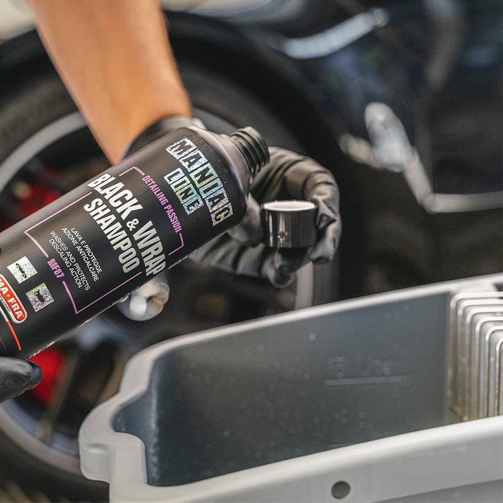 2in1 Black and Wrap Autoshampoo, 500 ml, Maniac Line