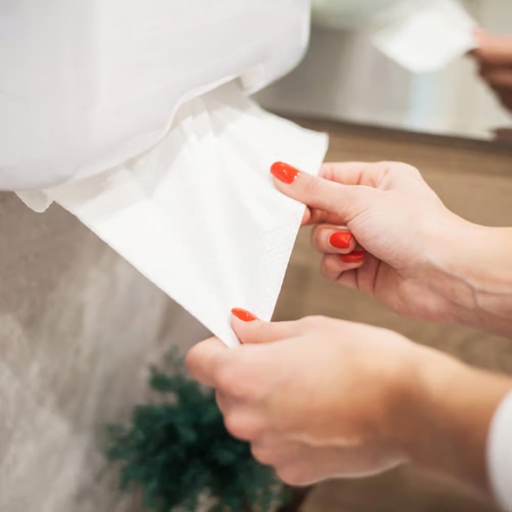 Verpackung: 8 Schachteln mit V-gefalteten Papiertüchern von Eco Sticker, jeweils 20 Packungen