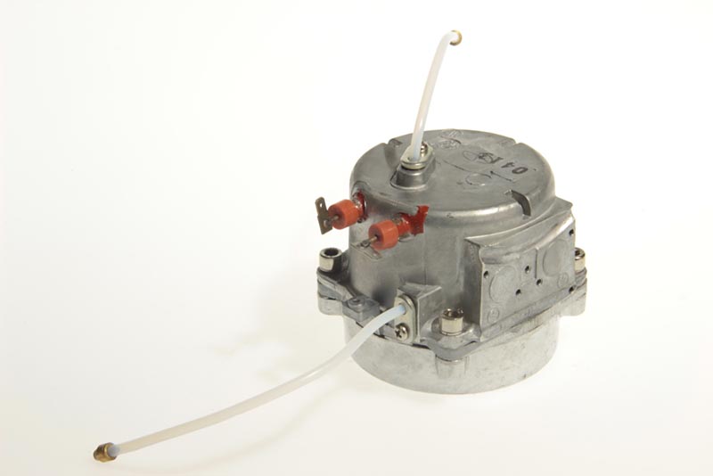 MCE13 240V 900W CI ACHSKESSEL