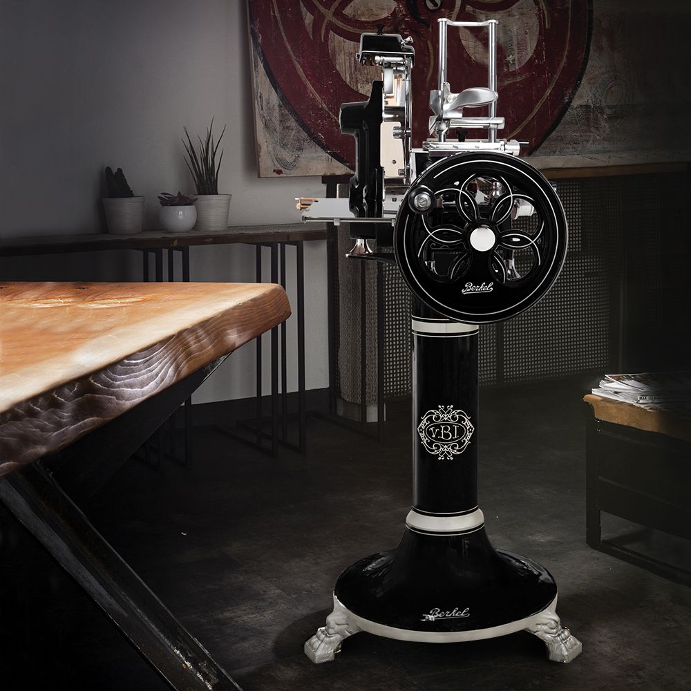 Schwarzer Ständer für Berkel B2 Hobel