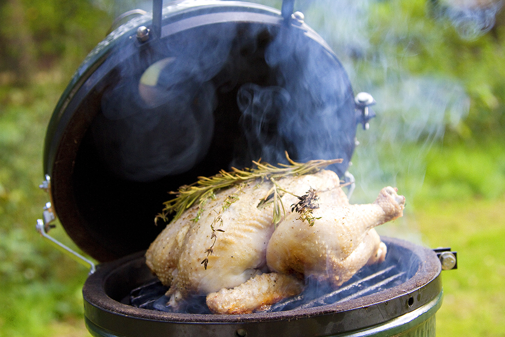 Tragbarer Mini-Holzkohlegrill Big Green Egg