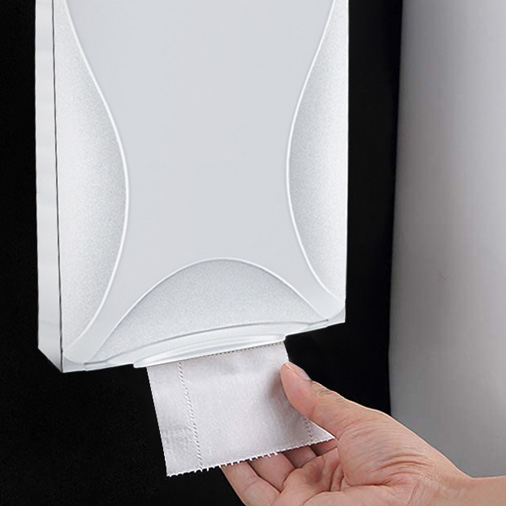 Verpackung: 8 Schachteln mit je 40 Packungen verschachteltem Toilettenpapier von Lucart